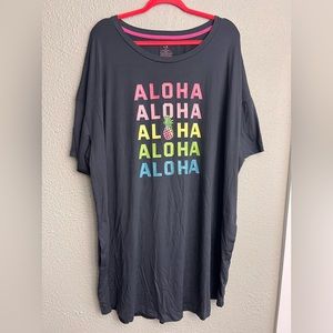 Secret treasures night shirt with pockets . Very soft material fits 2x-3x